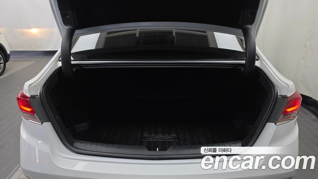 Hyundai Sonata 2018 — photo 20