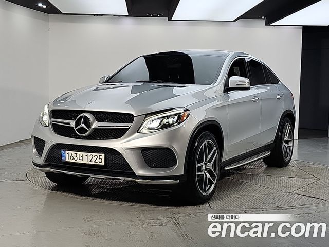 Mercedes-Benz GLE-Class 2017 — photo 1