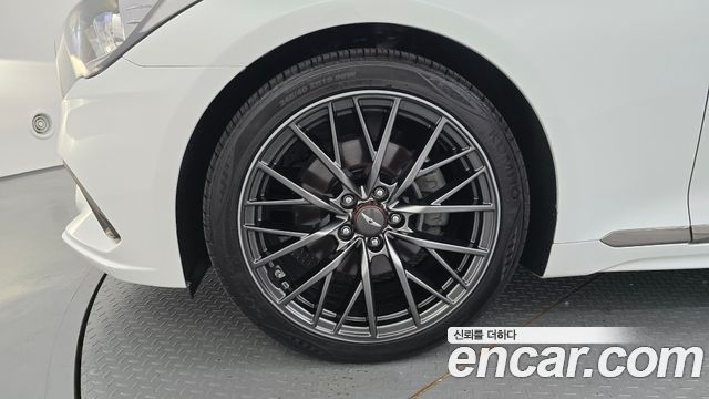 Genesis G80 2019 — photo 5