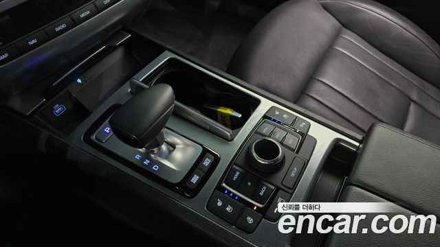Genesis G80 2019 — photo 12