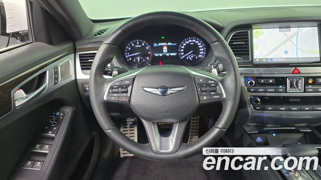 Genesis G80 2019 — photo 19