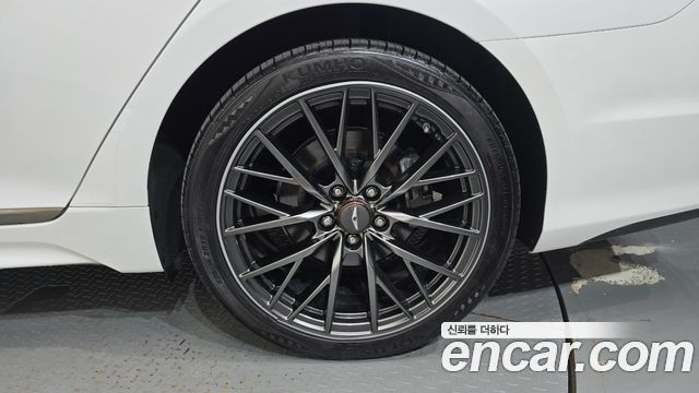 Genesis G80 2019 — photo 7