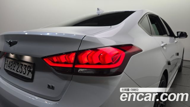Genesis G80 2019 — photo 9