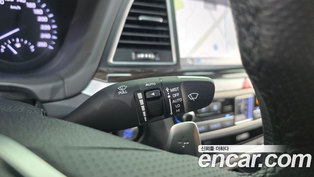 Genesis G80 2019 — photo 29