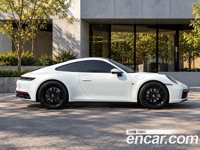 Porsche 911 2024 — photo 4