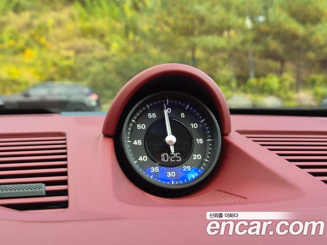 Porsche 911 2024 — photo 14