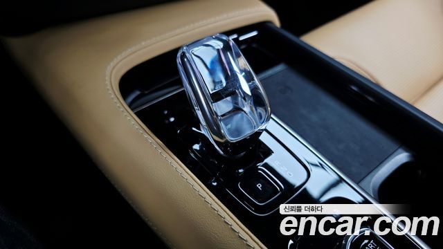 Volvo XC90 2024 — photo 12