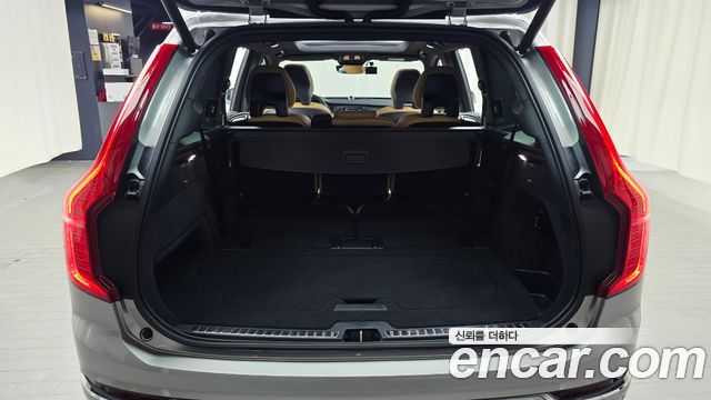 Volvo XC90 2024 — photo 25