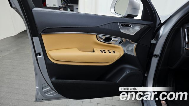 Volvo XC90 2024 — photo 14