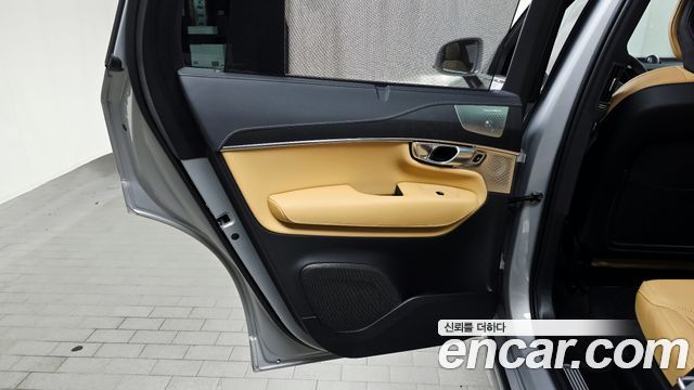 Volvo XC90 2024 — photo 15