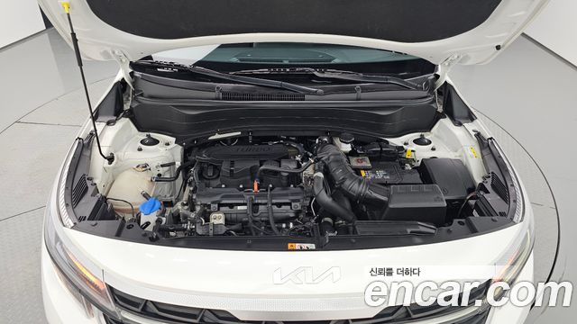 Kia Seltos 2023 — photo 6