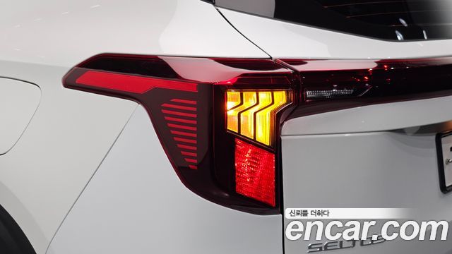 Kia Seltos 2023 — photo 9