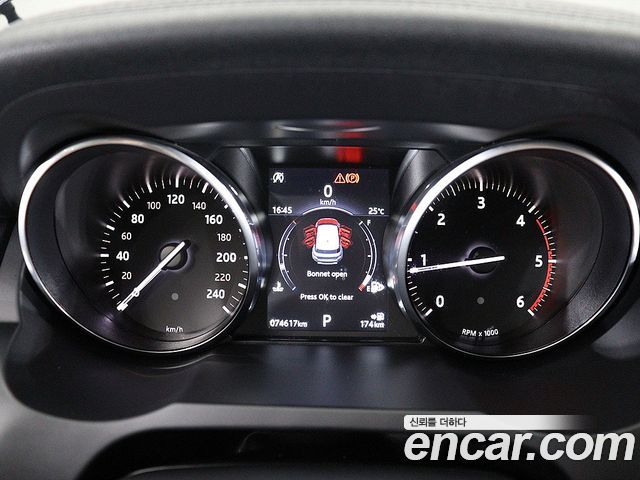 Land Rover Range Rover Evoque 2018 — photo 6