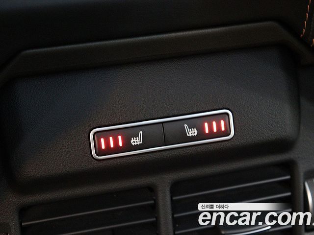 Land Rover Range Rover Evoque 2018 — photo 12