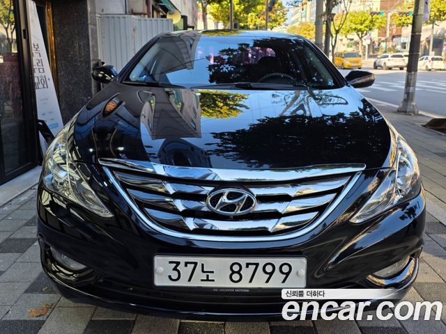 Hyundai Sonata 2011 — photo 3