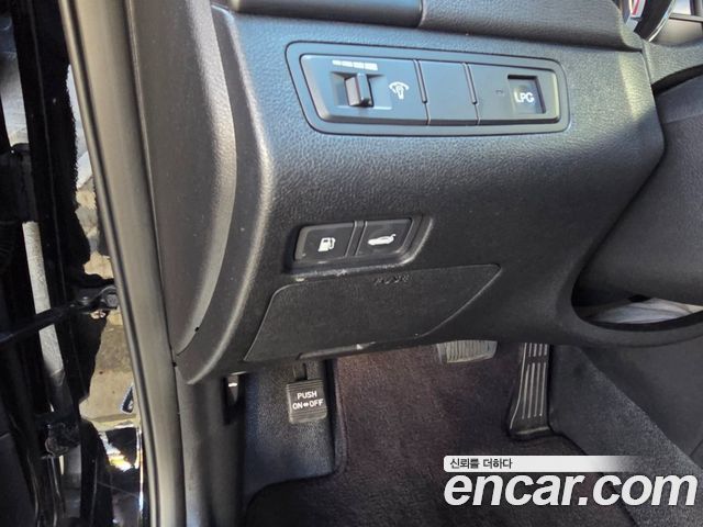 Hyundai Sonata 2011 — photo 12