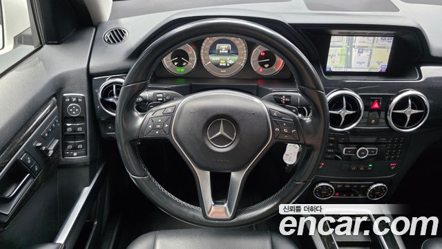 Mercedes-Benz GLK-Class 2015 — photo 13