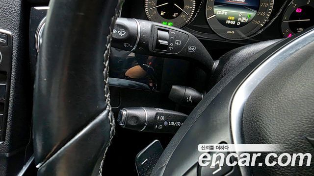Mercedes-Benz GLK-Class 2015 — photo 18