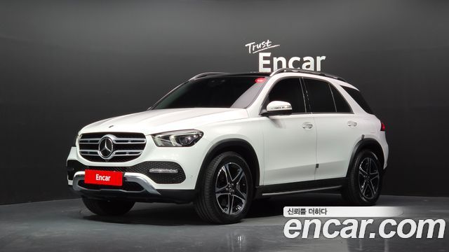 Mercedes-Benz GLE-Class 2022 — photo 1
