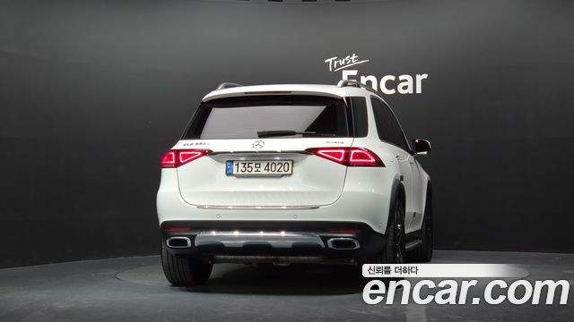 Mercedes-Benz GLE-Class 2022 — photo 4