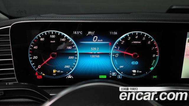 Mercedes-Benz GLE-Class 2022 — photo 11