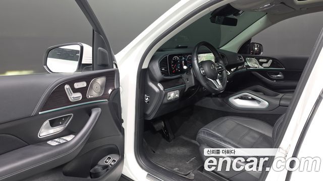 Mercedes-Benz GLE-Class 2022 — photo 13