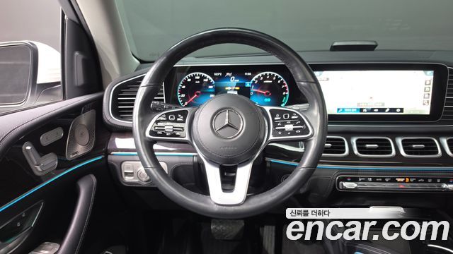 Mercedes-Benz GLE-Class 2022 — photo 19