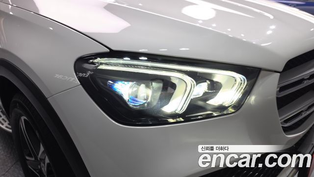 Mercedes-Benz GLE-Class 2022 — photo 8