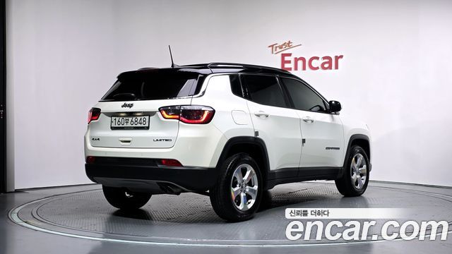 Jeep Compass 2019 — photo 2