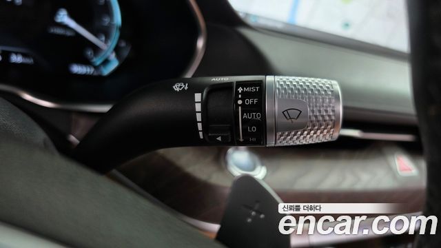 Genesis G80 2022 — photo 30