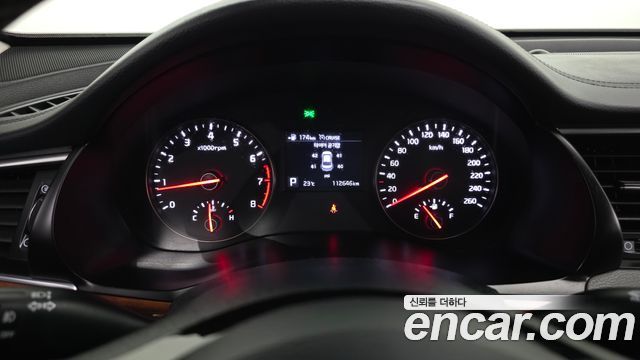 Kia K7 2016 — photo 8