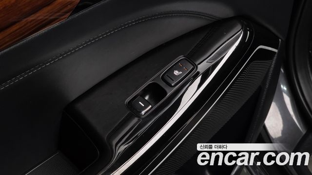 Kia K7 2016 — photo 17