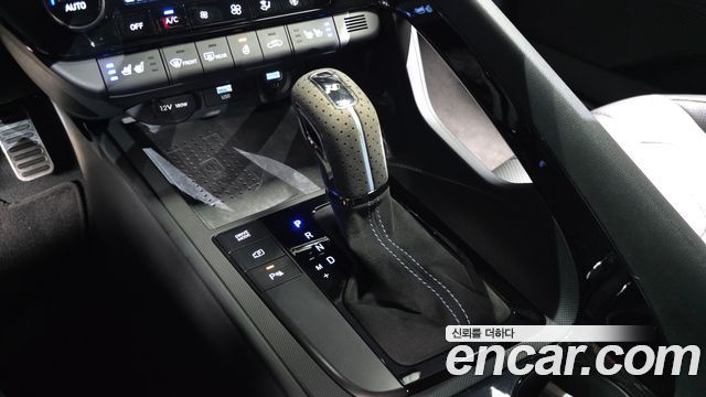 Hyundai AVANTE 2023 — photo 12