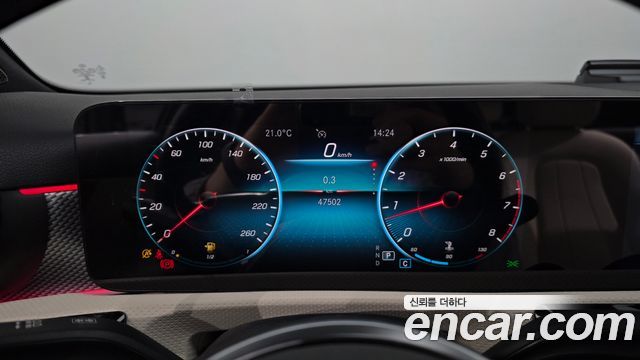 Mercedes-Benz A-Class 2021 — photo 8