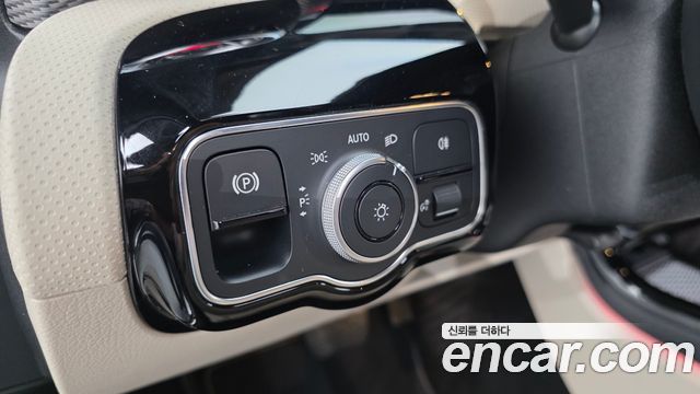 Mercedes-Benz A-Class 2021 — photo 16