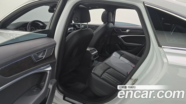 Audi A6 2020 — photo 18