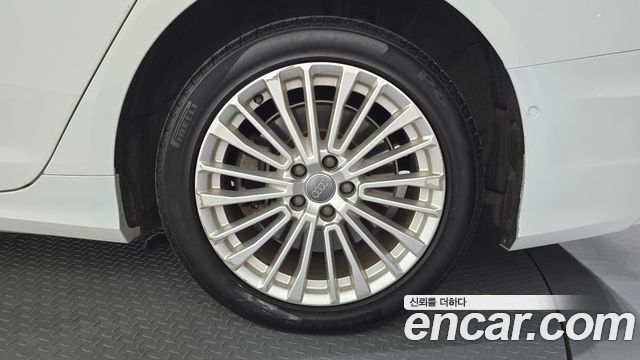 Audi A6 2020 — photo 7