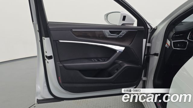 Audi A6 2020 — photo 14