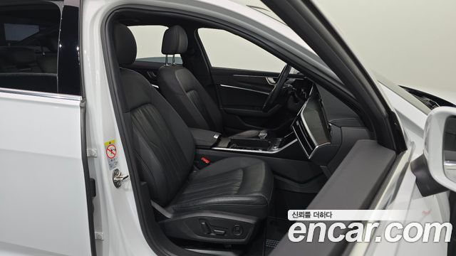 Audi A6 2020 — photo 16