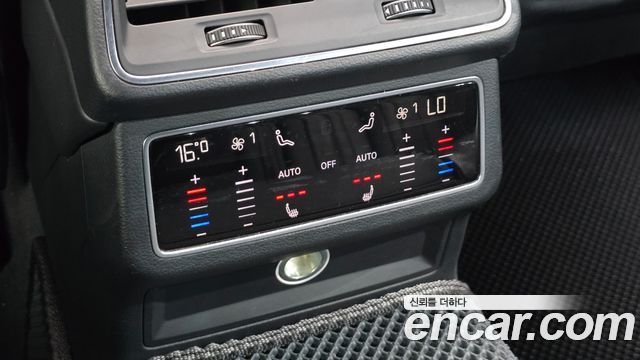 Audi A6 2020 — photo 34