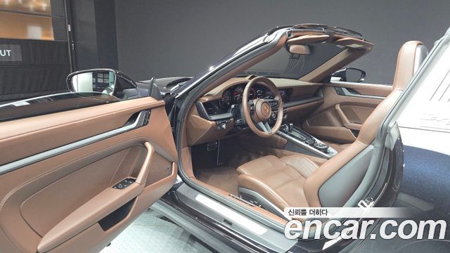 Porsche 911 2024 — photo 13
