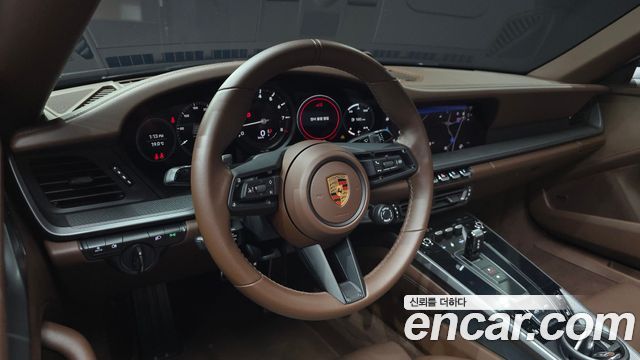 Porsche 911 2024 — photo 19