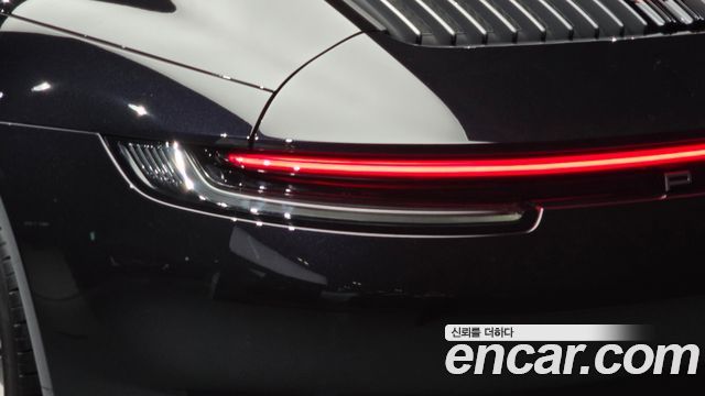 Porsche 911 2024 — photo 9