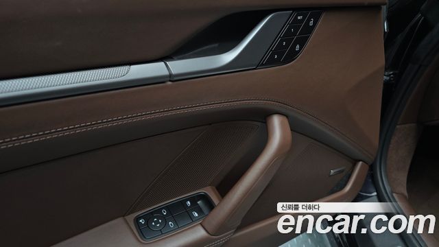 Porsche 911 2024 — photo 33