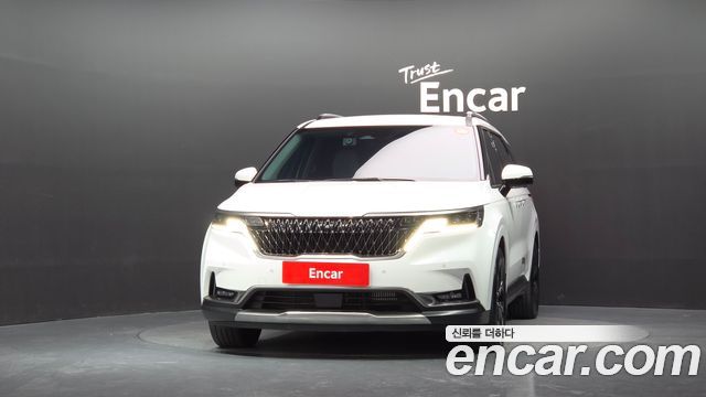 Kia Canival 2023 — photo 3