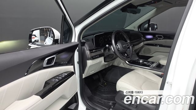 Kia Canival 2023 — photo 13
