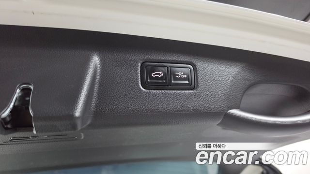 Kia Canival 2023 — photo 27