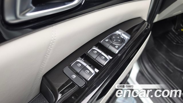 Kia Canival 2023 — photo 28