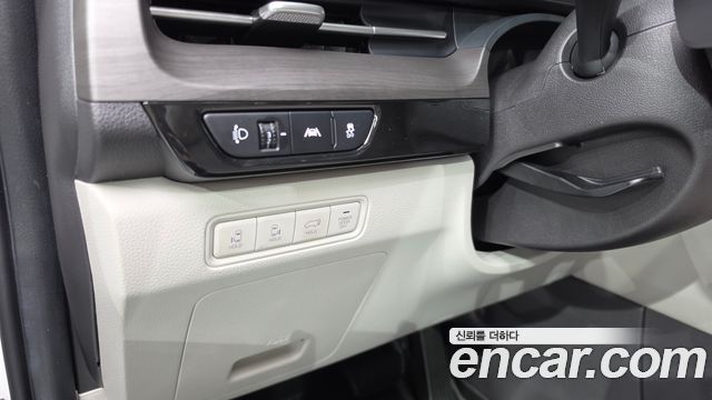 Kia Canival 2023 — photo 29