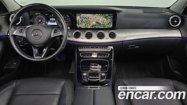 Mercedes-Benz E-Class 2017 — photo 7